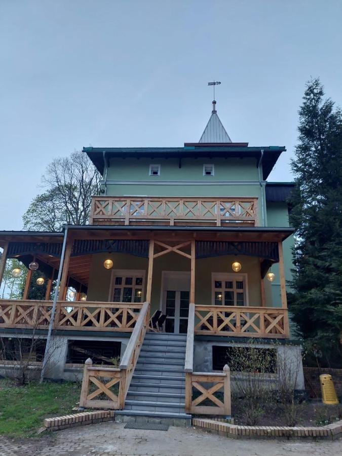 Szwajcarka Willa Z Sauna I Jacuzzi Kudowa-Zdrój Exterior foto