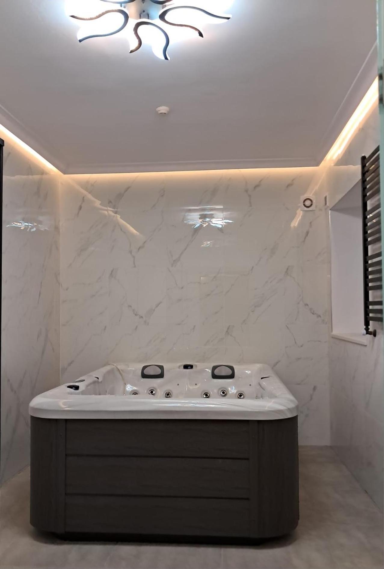 Szwajcarka Willa Z Sauna I Jacuzzi Kudowa-Zdrój Exterior foto